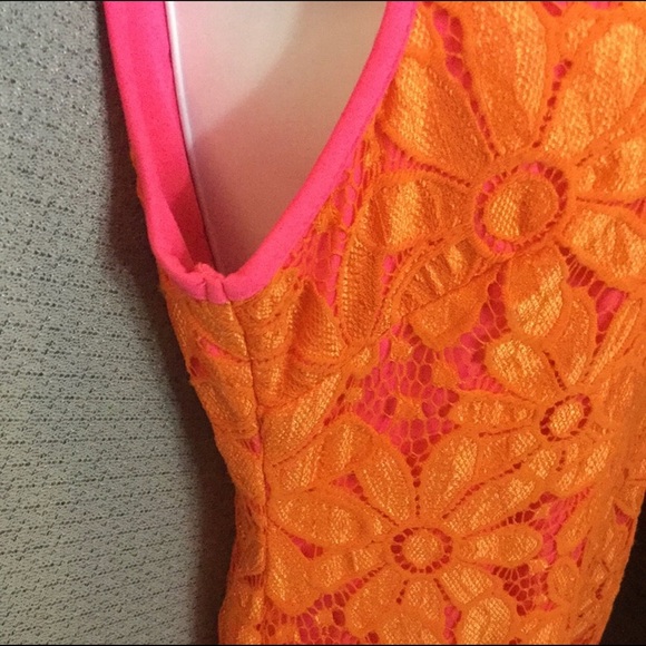 Dress - Picture 7 of 8